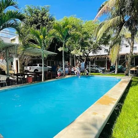 Stone House Mancora Hostel Bagian luar foto