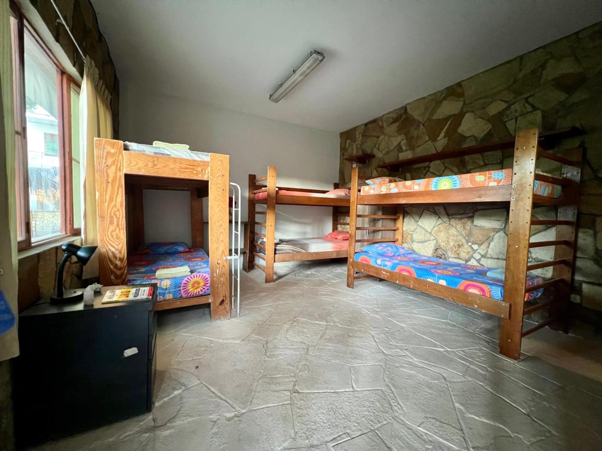 Stone House Mancora Hostel Bagian luar foto
