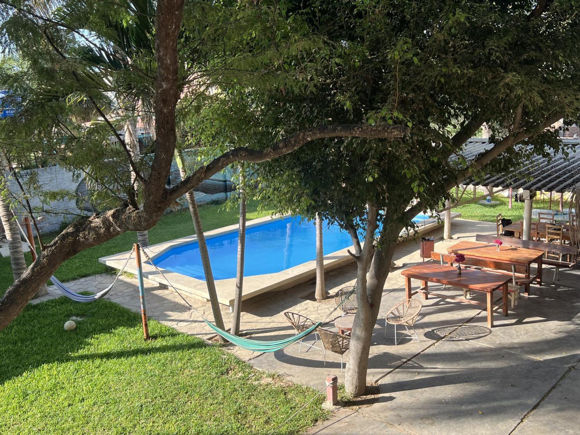 Stone House Mancora Hostel Bagian luar foto