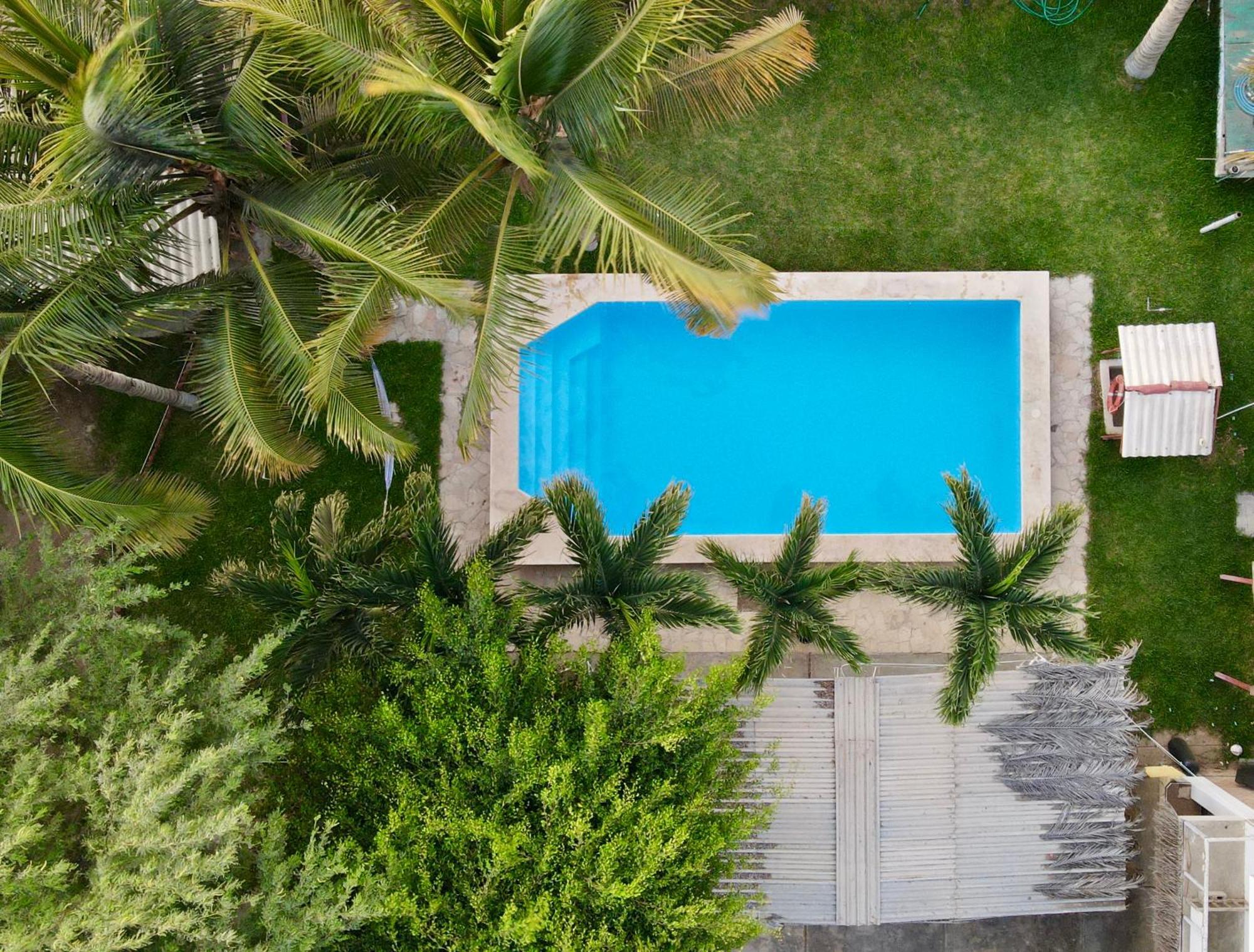 Stone House Mancora Hostel Bagian luar foto