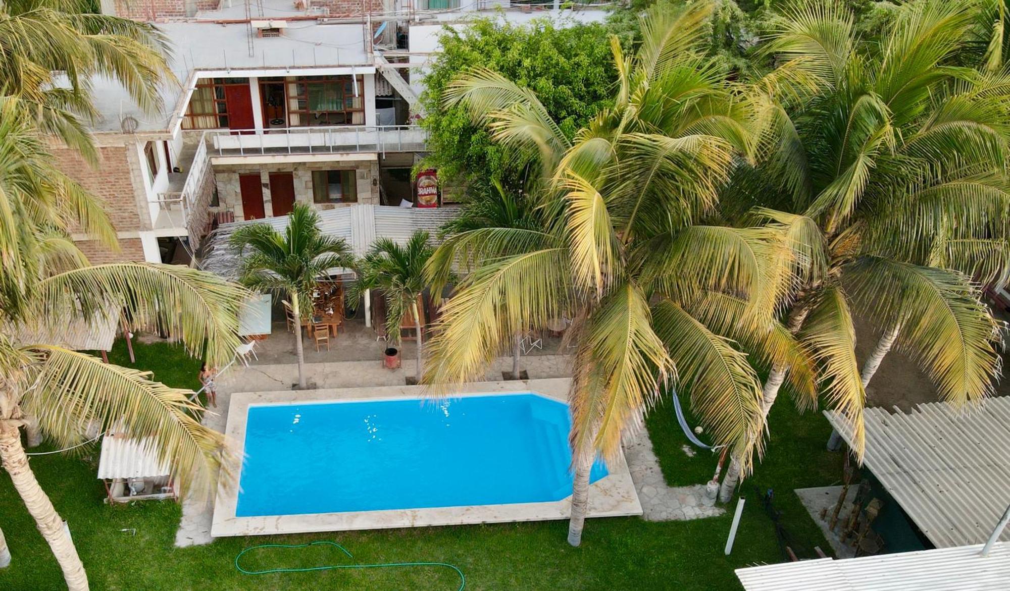 Stone House Mancora Hostel Bagian luar foto