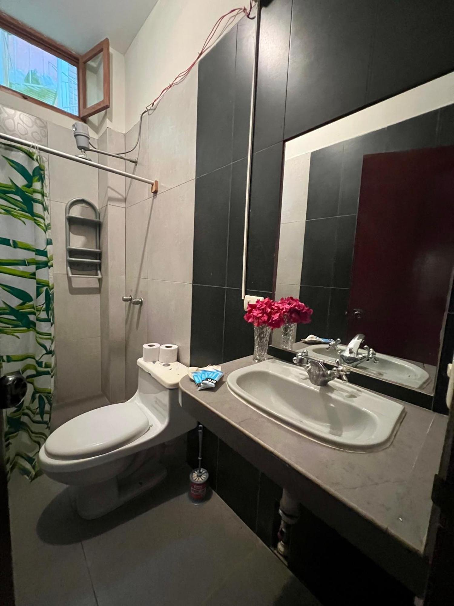 Stone House Mancora Hostel Bagian luar foto
